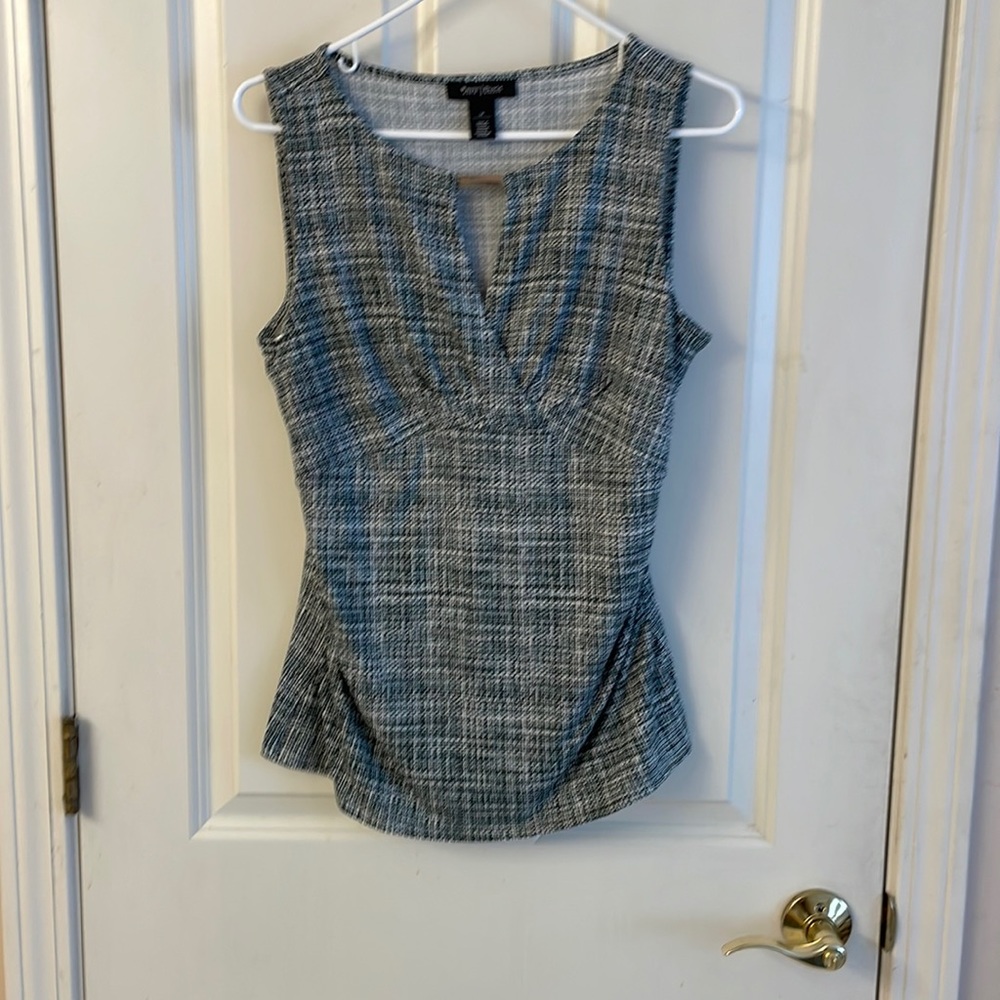 WHBM TOP